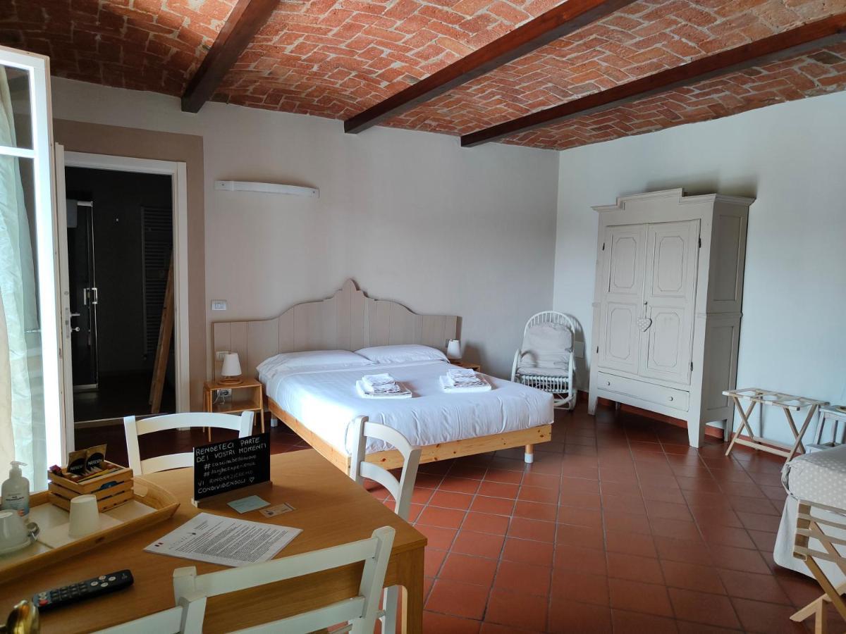 Cascina Bellonuovo Alba  Buitenkant foto