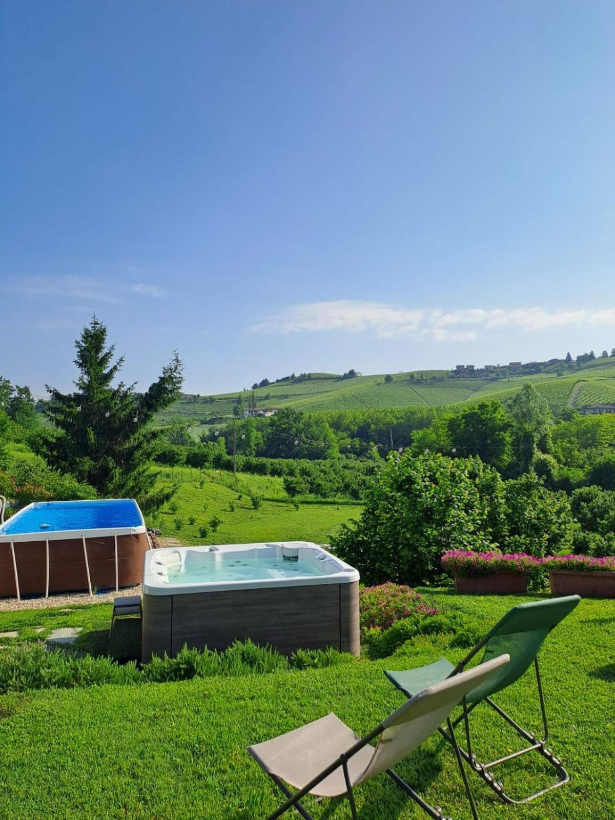 Cascina Bellonuovo Alba  Buitenkant foto